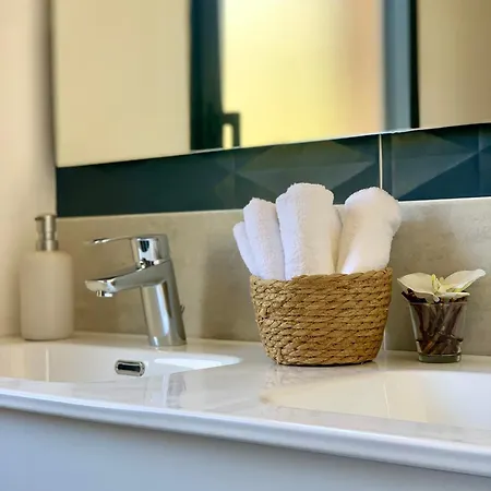 Lägenhet 3 Etoiles Pietra Gemina - De Vacances, Au Calme, Avec Piscine