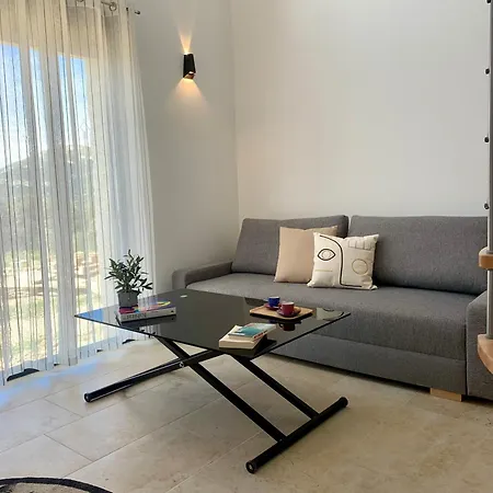 3 Etoiles Pietra Gemina - De Vacances, Au Calme, Avec Piscine