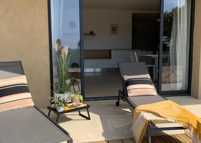 3 Etoiles Pietra Gemina - De Vacances, Au Calme, Avec Piscine *